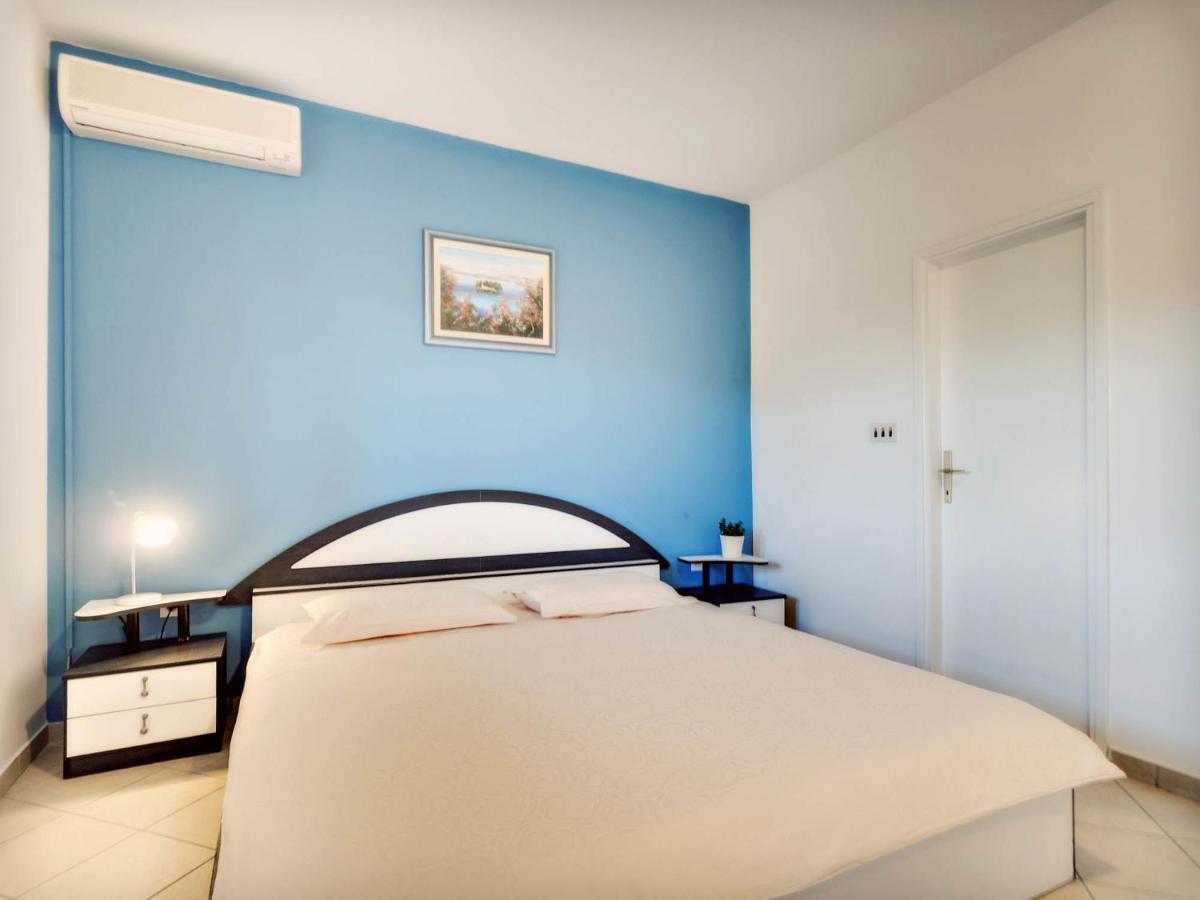 Apartments Zizic Βόντιτσε Δωμάτιο φωτογραφία